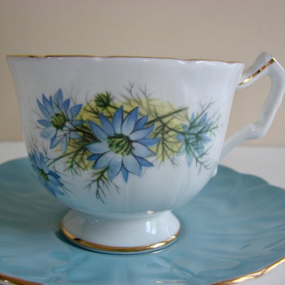 Vintage Aynsley Blue Floral Teacup and Saucer Bone China Gold Gilt Cornflower - Picture 2 of 8